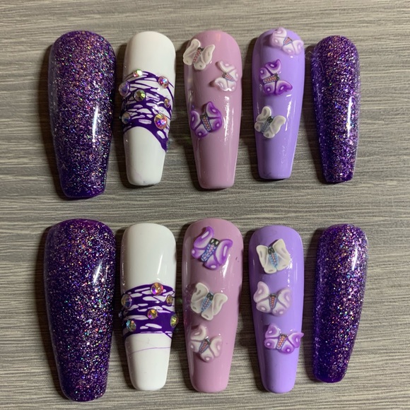 Handmade Luxury Press on Nails - Picture 4 of 8